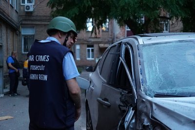 Одна з локацій у Київському районі Харкова, куди ввечері 25 липня влучив російський безпілотник "Черніка". Одна з локацій у Київському районі Харкова, куди ввечері 25 липня влучив російський безпілотник "Черніка".
