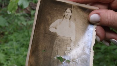 "5 уцілілих будинків": який вигляд має село на Чернігівщині, де жодного постійного жителя, а за 8 км – кордон із Росією "5 уцілілих будинків": який вигляд має село на Чернігівщині, де жодного постійного жителя, а за 8 км – кордон із Росією