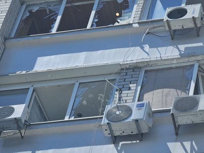 Армія РФ вдарила по житловому будинку в Дніпрі: що відомо Армія РФ вдарила по житловому будинку в Дніпрі: що відомо