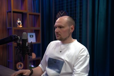 RF yarımadanıñ tarihını nasıl yañıdan yaza — Yevhen Bondarenko "PRO Qırım. 2.0" podkastında RF yarımadanıñ tarihını nasıl yañıdan yaza — Yevhen Bondarenko "PRO Qırım. 2.0" podkastında