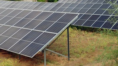 На Вознесенщині Миколаївської області завершили будувати сонячну електростанцію На Вознесенщині Миколаївської області завершили будувати сонячну електростанцію