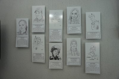 "Янголи перемоги". У Кропивницькому відкрили виставку портретів загиблих бійців "Янголи перемоги". У Кропивницькому відкрили виставку портретів загиблих бійців