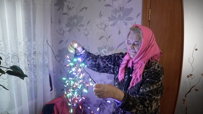 Свято за 10 км від фронту: як Чорненкове на Дніпропетровщині готується до Нового року Свято за 10 км від фронту: як Чорненкове на Дніпропетровщині готується до Нового року