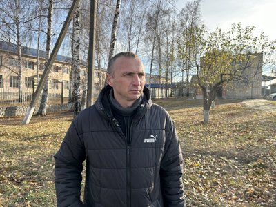 Розбита дорога у Щербанях на Полтавщині без капітального ремонту 26 років Розбита дорога у Щербанях на Полтавщині без капітального ремонту 26 років