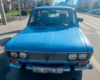 У Брюховичах водій легковика збив матір з донькою: їх госпіталізували У Брюховичах водій легковика збив матір з донькою: їх госпіталізували