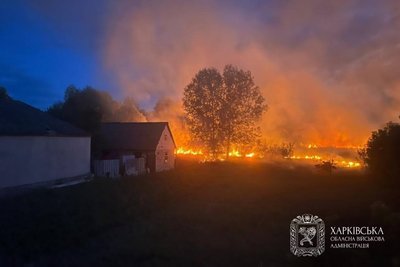 Нічна атака дронів на Балаклію спричинила пожежу