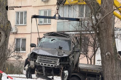 Вибух автівки на Оболоні: що кажуть очевидці Вибух автівки на Оболоні: що кажуть очевидці