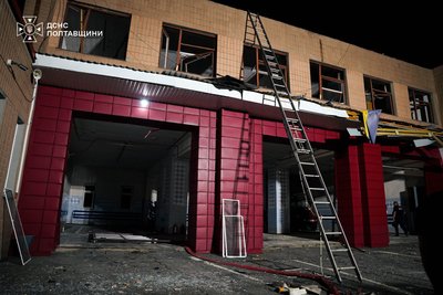Росія атакувала чотири АЗС і пожежну частину на Полтавщині: що відомо про наслідки Росія атакувала чотири АЗС і пожежну частину на Полтавщині: що відомо про наслідки