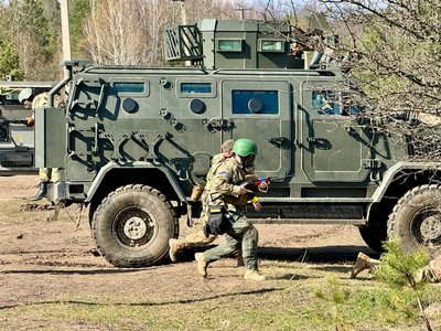 У тренувальному таборі 46 окремої аеромобільної бригади ДШВ відбувся інтенсив для цивільних У тренувальному таборі 46 окремої аеромобільної бригади ДШВ відбувся інтенсив для цивільних