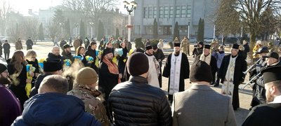 Представники духовенства провели молитву Представники духовенства провели молитву