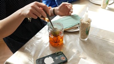 У Вінниці пройшов безкоштовний майстер-клас з писанкарства У Вінниці пройшов безкоштовний майстер-клас з писанкарства