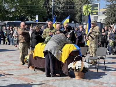 З військовим Ярославом Стрихарчуком попрощалися у Рівному З військовим Ярославом Стрихарчуком попрощалися у Рівному