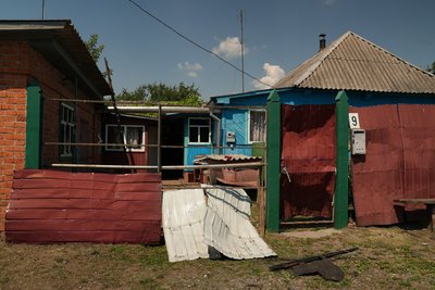 Чотири людини поранені через удар російського БпЛА у Садівській громаді Чотири людини поранені через удар російського БпЛА у Садівській громаді
