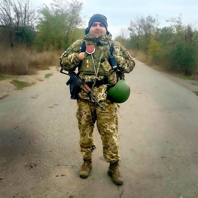 Родині загиблого офіцера-прикордонника з Одещини передали державну нагороду Родині загиблого офіцера-прикордонника з Одещини передали державну нагороду