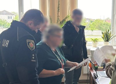 На Житомирщині сільського голову підозрюють у розтраті майже 2 мільйонів гривень при закупівлі генераторів На Житомирщині сільського голову підозрюють у розтраті майже 2 мільйонів гривень при закупівлі генераторів