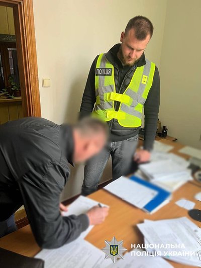 Привласнив 1,9 млн грн під час закупівлі автозапчастин для швидких: підозрюють посадовця "Київмедспецтрансу" Привласнив 1,9 млн грн під час закупівлі автозапчастин для швидких: підозрюють посадовця "Київмедспецтрансу"