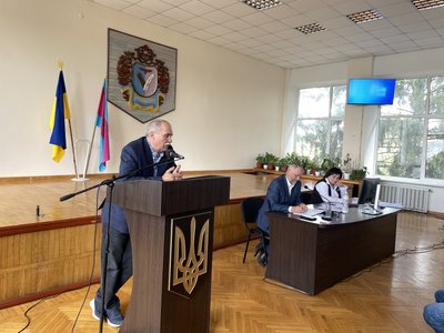 "Закрити - найлегше": батьки та вчителі проти ліквідації сільської школи на Полтавщині "Закрити - найлегше": батьки та вчителі проти ліквідації сільської школи на Полтавщині