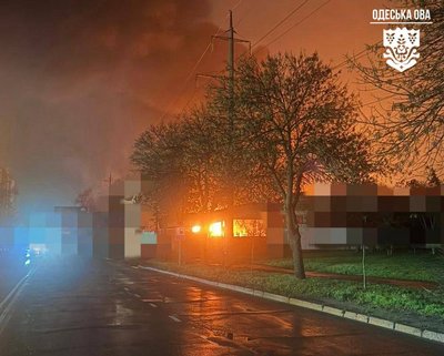 Нічний обстріл Одеси: зазнали пошкоджень будинок і цивільна інфраструктура Нічний обстріл Одеси: зазнали пошкоджень будинок і цивільна інфраструктура