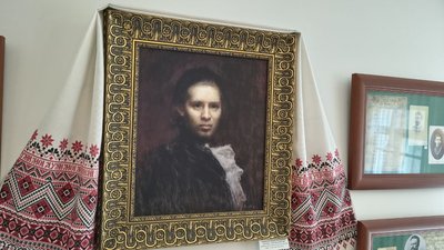 Театралізовані екскурсії, премії та квартирник: як проходять «Лесині джерела» у Звягелі Театралізовані екскурсії, премії та квартирник: як проходять «Лесині джерела» у Звягелі