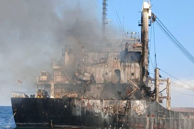 Затонуле судно біля Одеси внаслідок атаки РФ: чому суховантаж не врятували та чи можна його підняти Затонуле судно біля Одеси внаслідок атаки РФ: чому суховантаж не врятували та чи можна його підняти