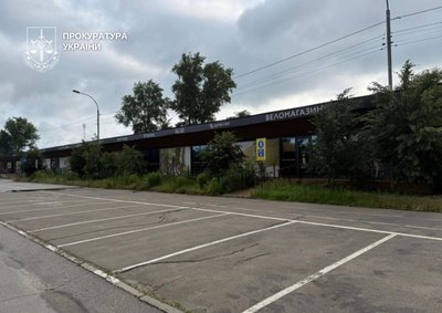 У столичному парку "Муромець" знесуть самобуд площею майже 1000 кв. м, ділянку повернуть громаді У столичному парку "Муромець" знесуть самобуд площею майже 1000 кв. м, ділянку повернуть громаді