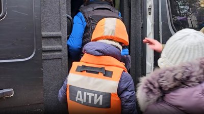 "Жодної людини не залишаємо". Із Костянтинівської громади збільшились темпи евакуації "Жодної людини не залишаємо". Із Костянтинівської громади збільшились темпи евакуації