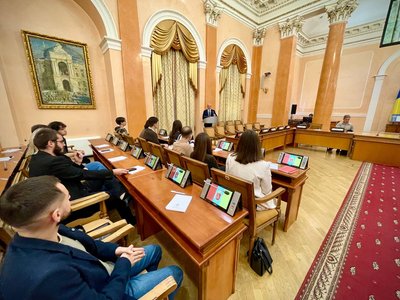 В Одесі обирають кандидатів до молодіжної ради В Одесі обирають кандидатів до молодіжної ради