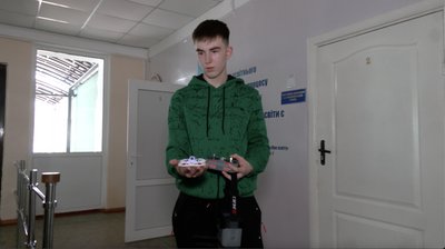 "Це ніколи не буде зайвим": як черкаські школярі вивчають "Захист України" "Це ніколи не буде зайвим": як черкаські школярі вивчають "Захист України"