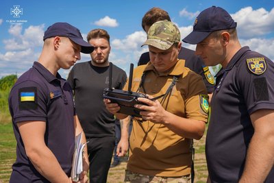 Рятувальники на Київщині моніторять пожежі завдяки дронам Рятувальники на Київщині моніторять пожежі завдяки дронам