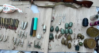 Чоловік, за версією слідства продавав зброю та підроблені документи, травень 2026 року, Хмельниччина Чоловік, за версією слідства продавав зброю та підроблені документи, травень 2026 року, Хмельниччина