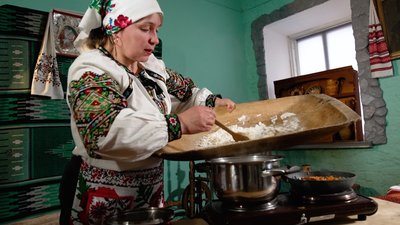 Українська затірка з Рівненщини: старовинний рецепт страви від господині з Кутянки Українська затірка з Рівненщини: старовинний рецепт страви від господині з Кутянки