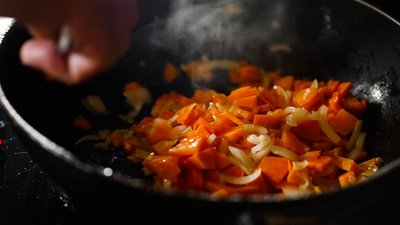 "Кулінарний спадок": рецепт холодної грибної юшки з оселедцем, яку готують на рівненському Поліссі "Кулінарний спадок": рецепт холодної грибної юшки з оселедцем, яку готують на рівненському Поліссі