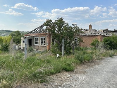 зруйновані будинки житель Богородичного Євген життя деокупація Богородичне Донецька область зруйновані будинки житель Богородичного Євген життя деокупація Богородичне Донецька область