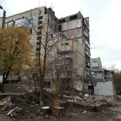 Вигляд будинку у Хмельницькому, у якому 28 жовтня 2025 року стався вибух Вигляд будинку у Хмельницькому, у якому 28 жовтня 2025 року стався вибух