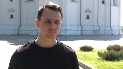 "Ворог його не переміг, але смерть забрала": у Чернігові попрощалися з бойовим медиком Миколою Максимовичем "Ворог його не переміг, але смерть забрала": у Чернігові попрощалися з бойовим медиком Миколою Максимовичем