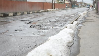 “Зійшов сніг– і зійшов асфальт”: коли у Сумській громаді ремонтуватимуть дороги “Зійшов сніг– і зійшов асфальт”: коли у Сумській громаді ремонтуватимуть дороги