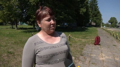 Директорка КП "Вороб'ївське" Олена Душина у прикордонному селі на Чернігівщині Директорка КП "Вороб'ївське" Олена Душина у прикордонному селі на Чернігівщині