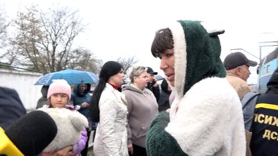 На Житомирщину із районів бойових дій евакуаційним потягом приїхали 26 переселенців На Житомирщину із районів бойових дій евакуаційним потягом приїхали 26 переселенців
