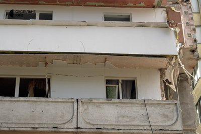 Родина після обстрілів Родина після обстрілів