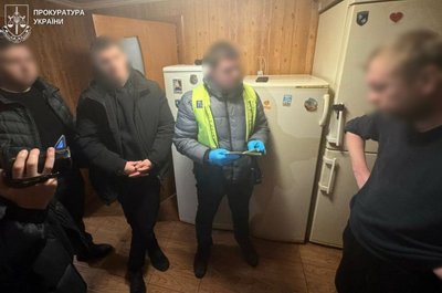 За крадіжку майже 5 млн грн з рахунків медзакладу в Сумах судитимуть двох чоловіків За крадіжку майже 5 млн грн з рахунків медзакладу в Сумах судитимуть двох чоловіків