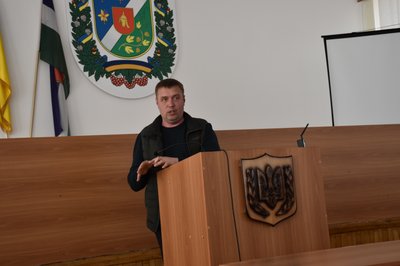 У громаді на Житомирщині педагоги та батьки учнів обговорили проблемні питання реорганізації міського ліцею У громаді на Житомирщині педагоги та батьки учнів обговорили проблемні питання реорганізації міського ліцею