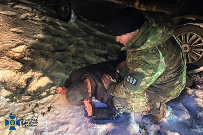 Переправляли людей призовного віку через державний кордон за шість тисяч доларів США — СБУ Рівненщини Переправляли людей призовного віку через державний кордон за шість тисяч доларів США — СБУ Рівненщини