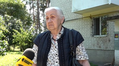 У Житомирі тиждень витікають нечистоти на подвір’я багатоповерхівки У Житомирі тиждень витікають нечистоти на подвір’я багатоповерхівки