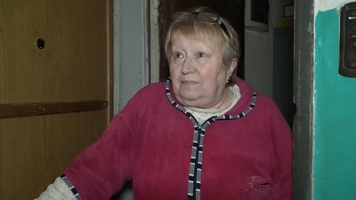"Гріваємо газом, бо дуже холодно". Чотири будинки на пр. Яворницького у Дніпрі не мають опалення під час знеструмлень