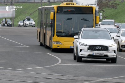 Безоплатні соціальні автобуси в Одесі: як вони працюють замість трамваїв і тролейбусів Безоплатні соціальні автобуси в Одесі: як вони працюють замість трамваїв і тролейбусів