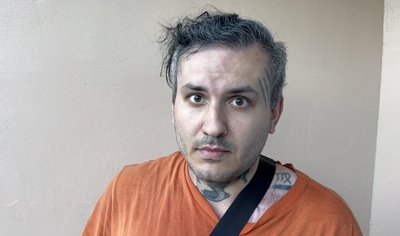 Війська РФ вдарили по приміщенню логістичної компанії у Павлограді: є поранені Війська РФ вдарили по приміщенню логістичної компанії у Павлограді: є поранені