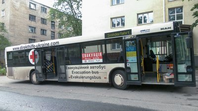 Евакуаційний автобус евакуація Торецька громада Торецьк люди волонтери допомога благодійний фонд "Янголи Спасіння" Донецька область Евакуаційний автобус евакуація Торецька громада Торецьк люди волонтери допомога благодійний фонд "Янголи Спасіння" Донецька область