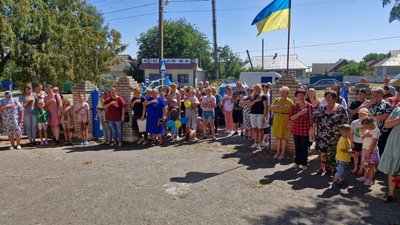 У селі на Вінниччині зустріли звільненого з полону Антона Чорного У селі на Вінниччині зустріли звільненого з полону Антона Чорного