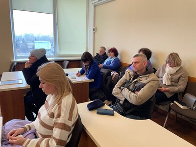 "Земля просідає, хрести хиляться". Чи поновлять будівництво Алеї Слави на кладовищі у Сумах "Земля просідає, хрести хиляться". Чи поновлять будівництво Алеї Слави на кладовищі у Сумах