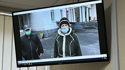 "Лежить дівчинка в рожевій курточці": що розповіли свідки про загибель дитини через падіння дерева у Кременчуці "Лежить дівчинка в рожевій курточці": що розповіли свідки про загибель дитини через падіння дерева у Кременчуці